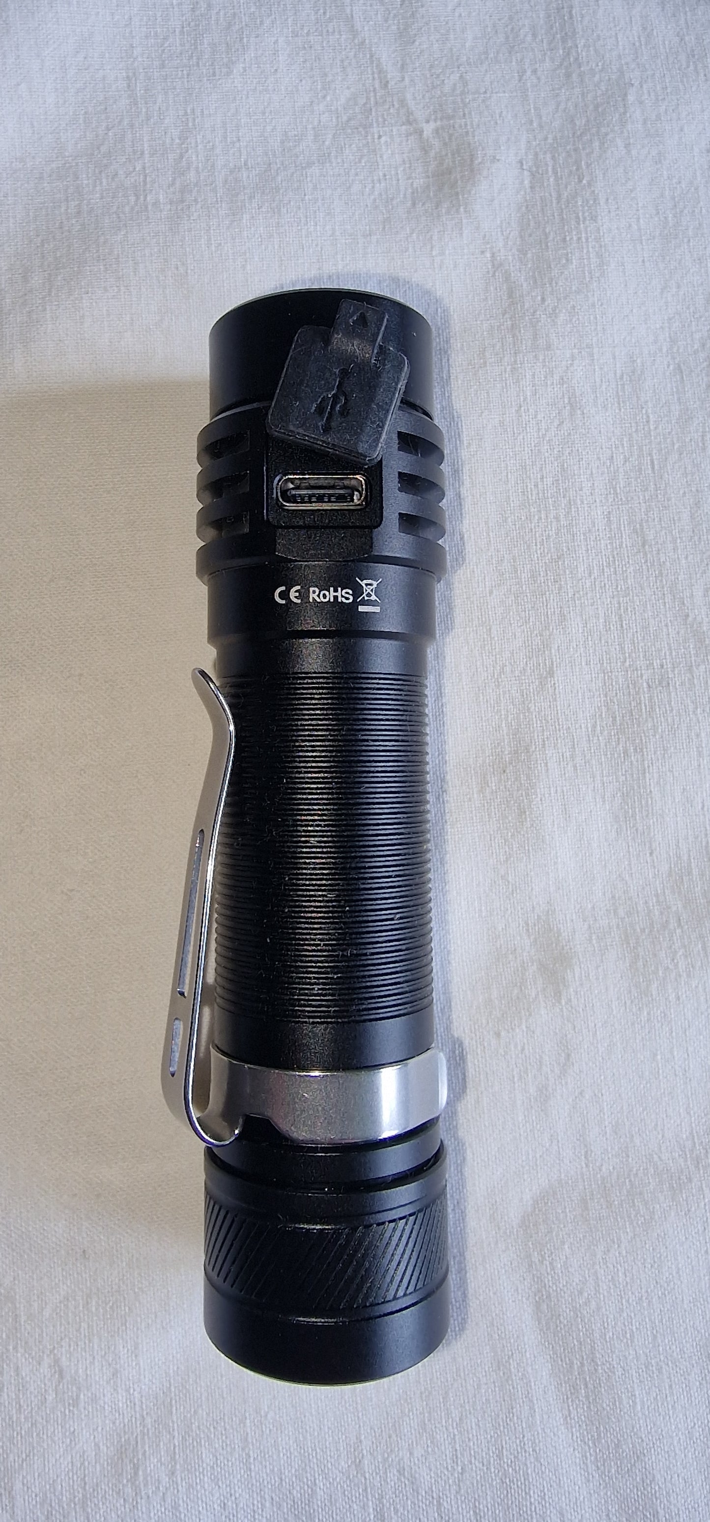Sofirn SC18 oppladbar lommelykt