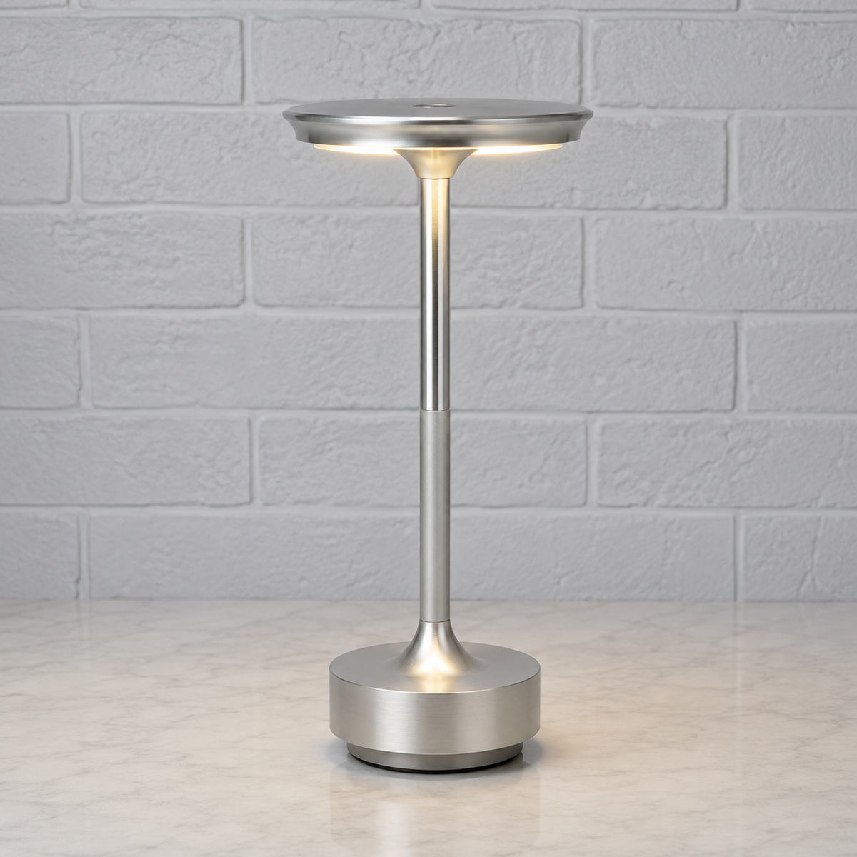 Sølv oppladbar retro LED-bordlampe